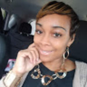 Meet your Posher, Damaris